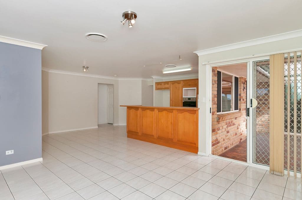 31 Solander Circuit, FOREST LAKE QLD 4078, Forest Lake - Thumbnail 4