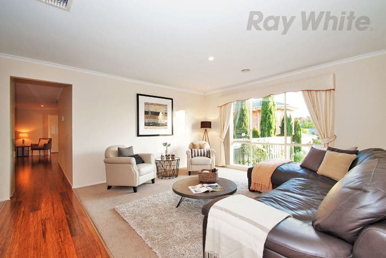 11 MAYFAIR Court, Chirnside Park VIC 3116, Chirnside Park - Thumbnail 2