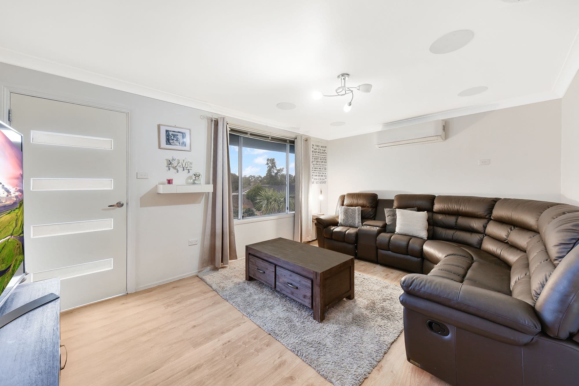 3 Frontignan Street, Eschol Park - Thumbnail 5