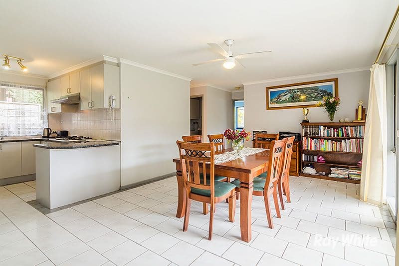 56 Willora Crescent, Cranbourne West VIC 3977, Cranbourne West - Thumbnail 2