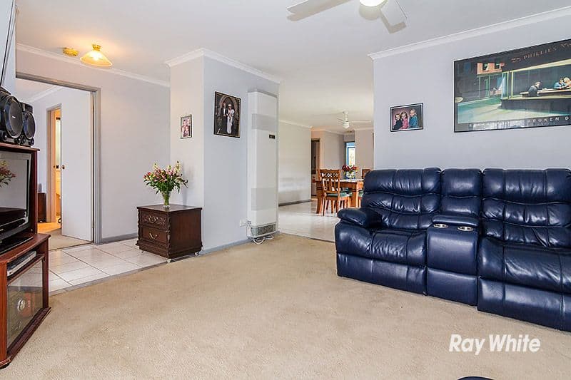 56 Willora Crescent, Cranbourne West VIC 3977, Cranbourne West - Thumbnail 5