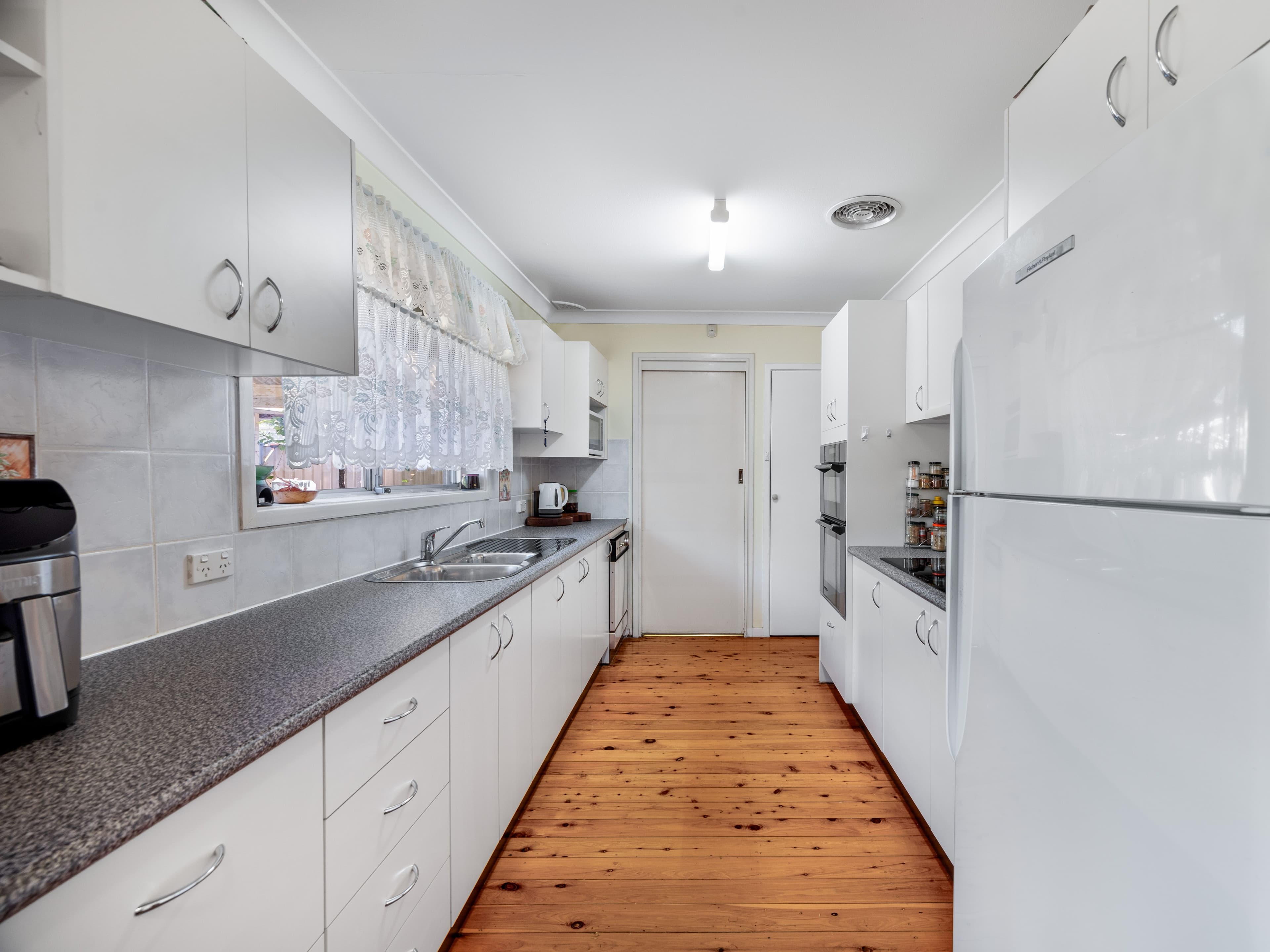 14 Paterson Street, Campbelltown NSW 2560, Campbelltown - Thumbnail 5