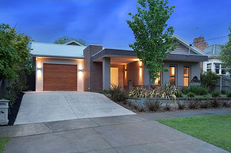 11 Longview Avenue, MANIFOLD HEIGHTS VIC 3218, Manifold Heights - Thumbnail 2