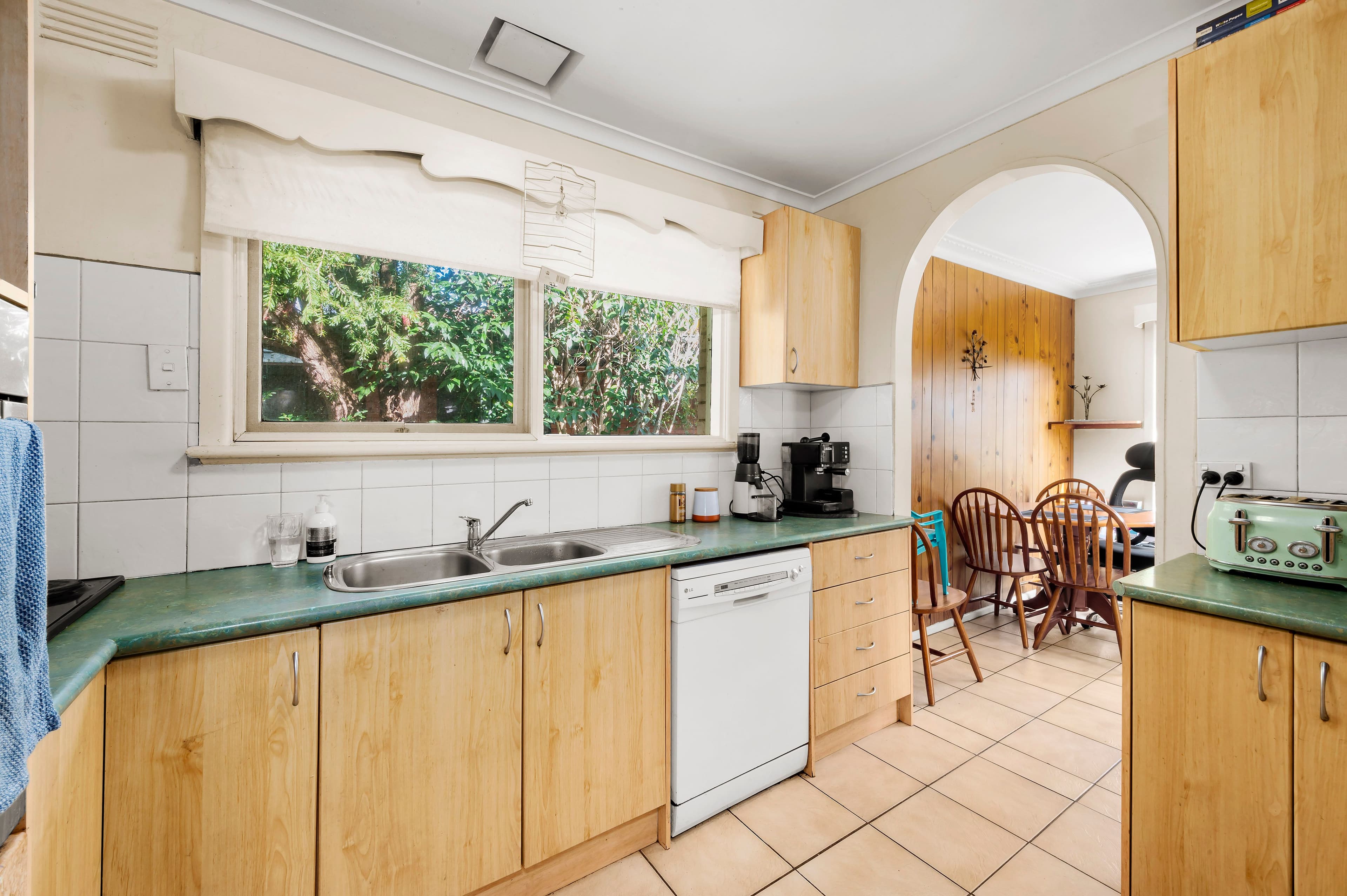 3 Susan Street, Bayswater VIC 3153, Bayswater - Thumbnail 3