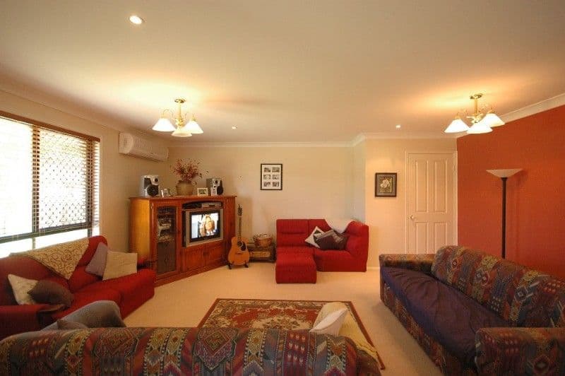 12 Watervale Street, WILSONTON HEIGHTS QLD 4350, Wilsonton Heights - Thumbnail 2