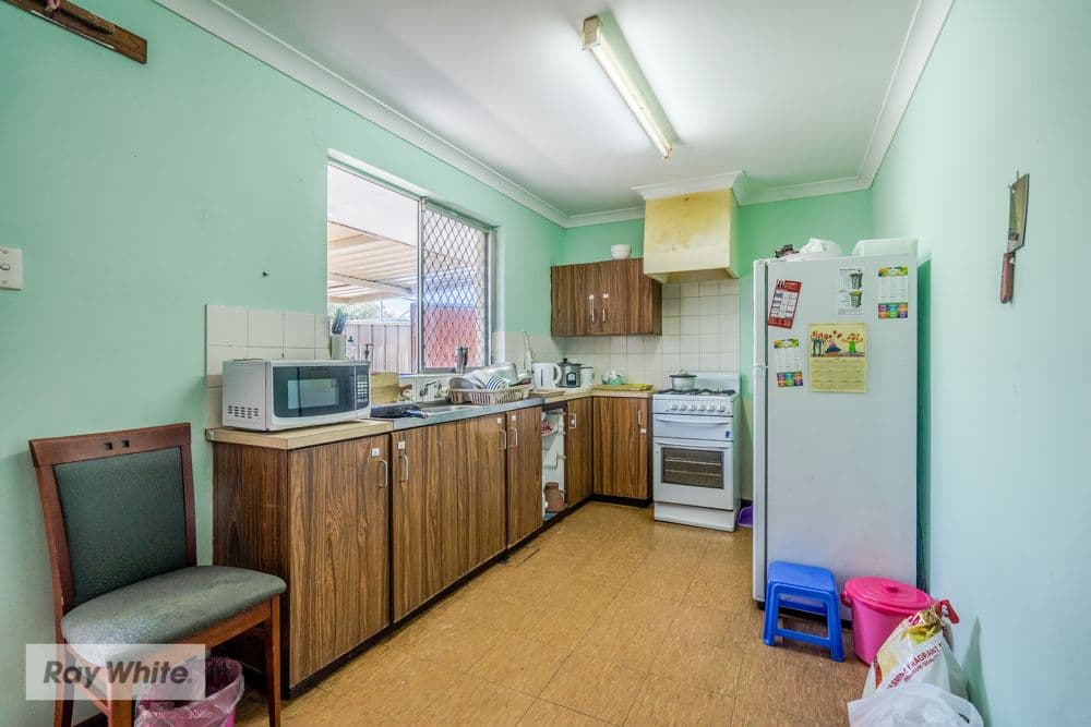 31 Coniston Way, Balga WA 6061, Balga - Thumbnail 3
