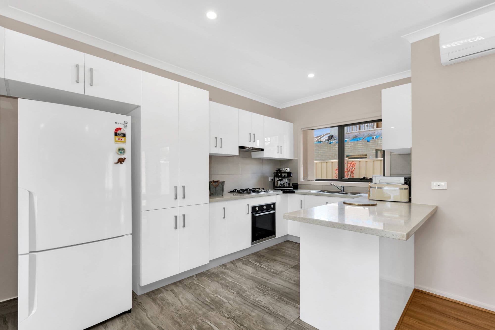 4 Adare Place, Werribee VIC 3030, Werribee - Thumbnail 5