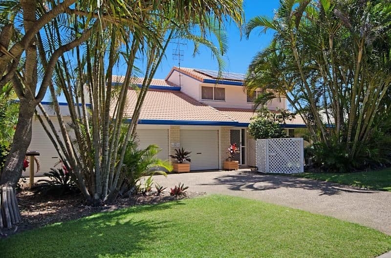 21 Wavecrest Drive, CASTAWAYS BEACH QLD 4567, Castaways Beach - Thumbnail 2