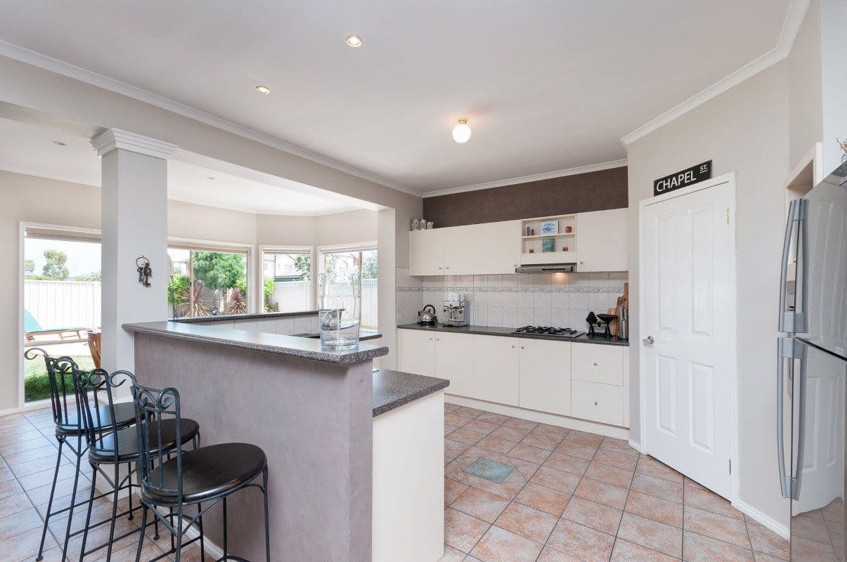 37 Waterford Avenue, CRAIGIEBURN VIC 3064, Craigieburn - Thumbnail 4
