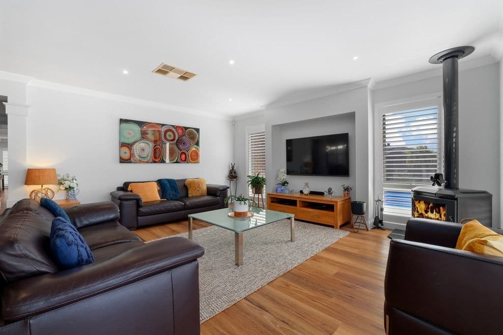 45 John Street, Werribee VIC 3030, Werribee - Thumbnail 4