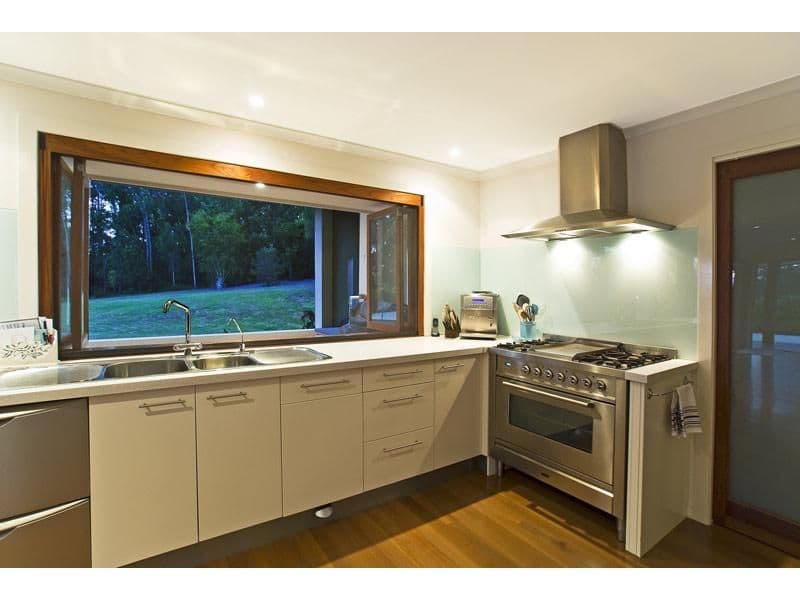 16 Tarawara Avenue, TALLAI QLD 4213, Tallai - Thumbnail 3