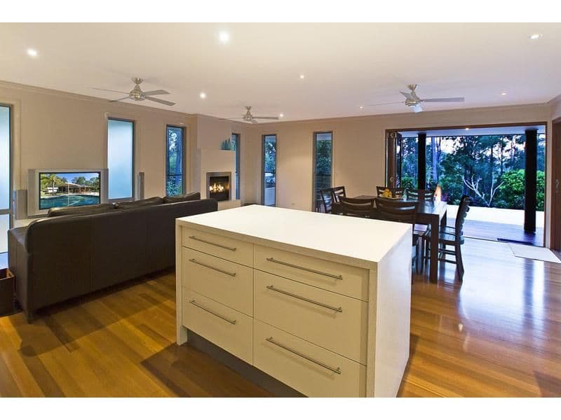 16 Tarawara Avenue, TALLAI QLD 4213, Tallai - Thumbnail 5