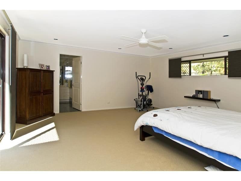 16 Tarawara Avenue, TALLAI QLD 4213, Tallai - Thumbnail 6
