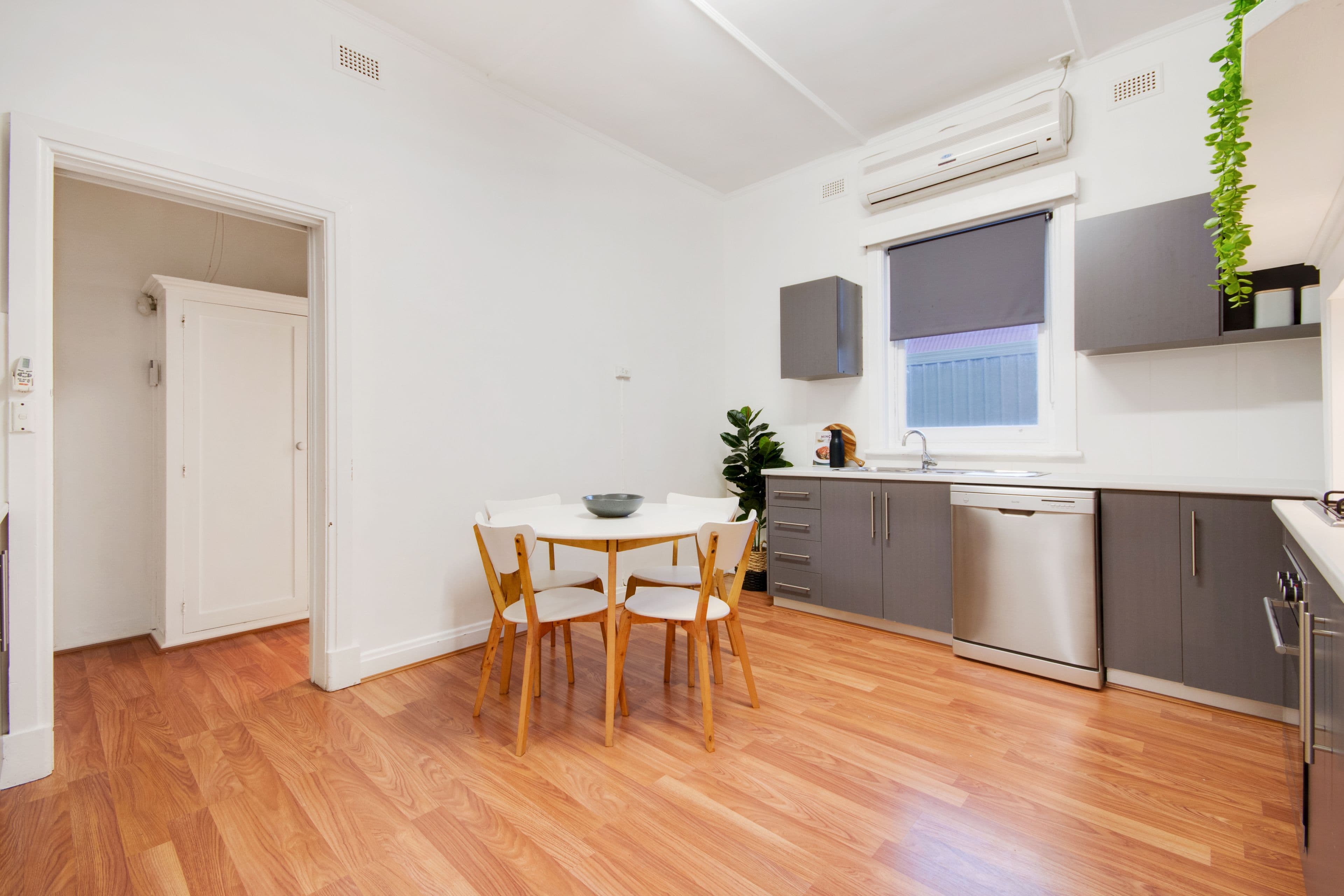 160 Military Road, Henley Beach SA 5022, Henley Beach - Thumbnail 7