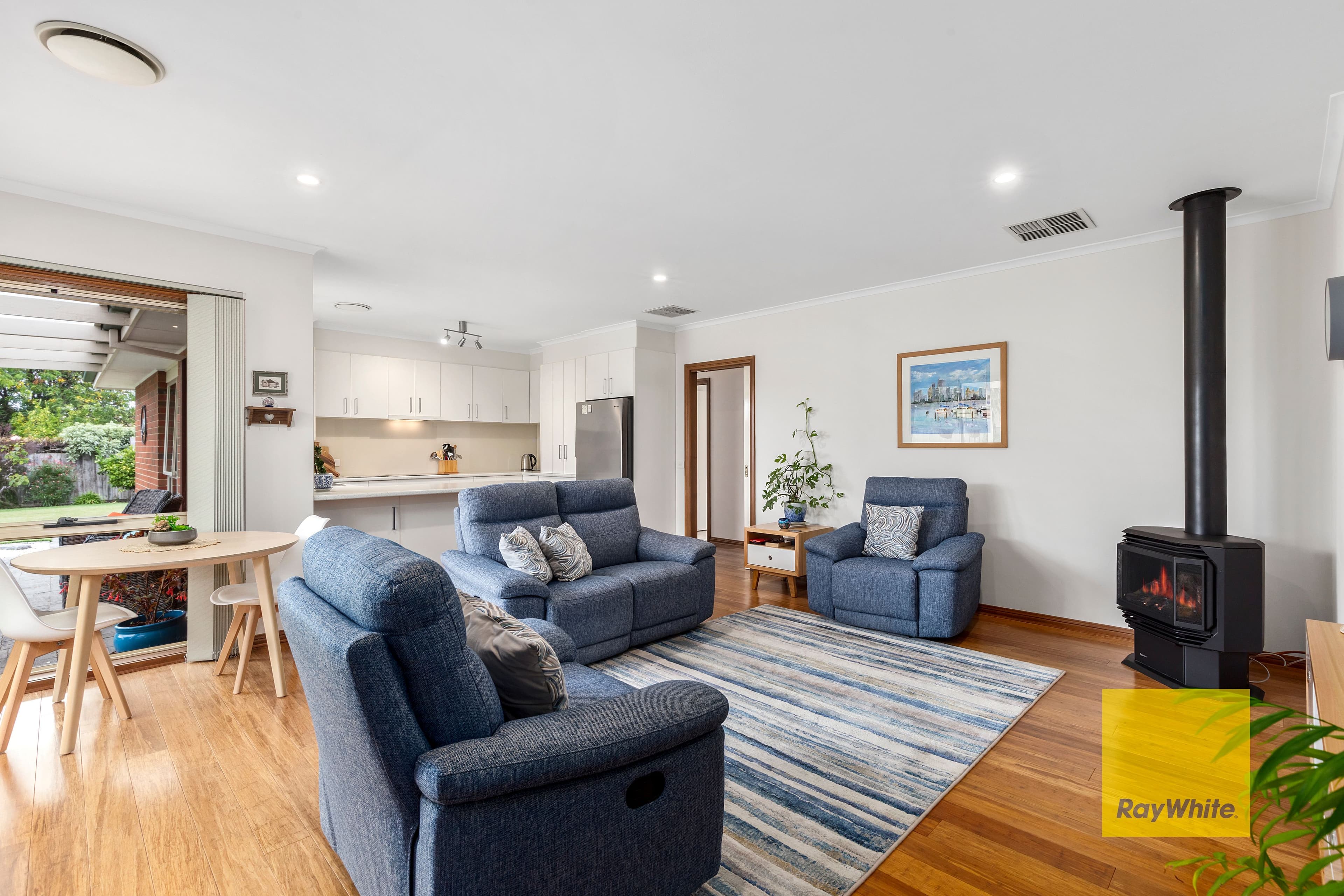 10 Webster Court, Highton VIC 3216, Highton - Thumbnail 4