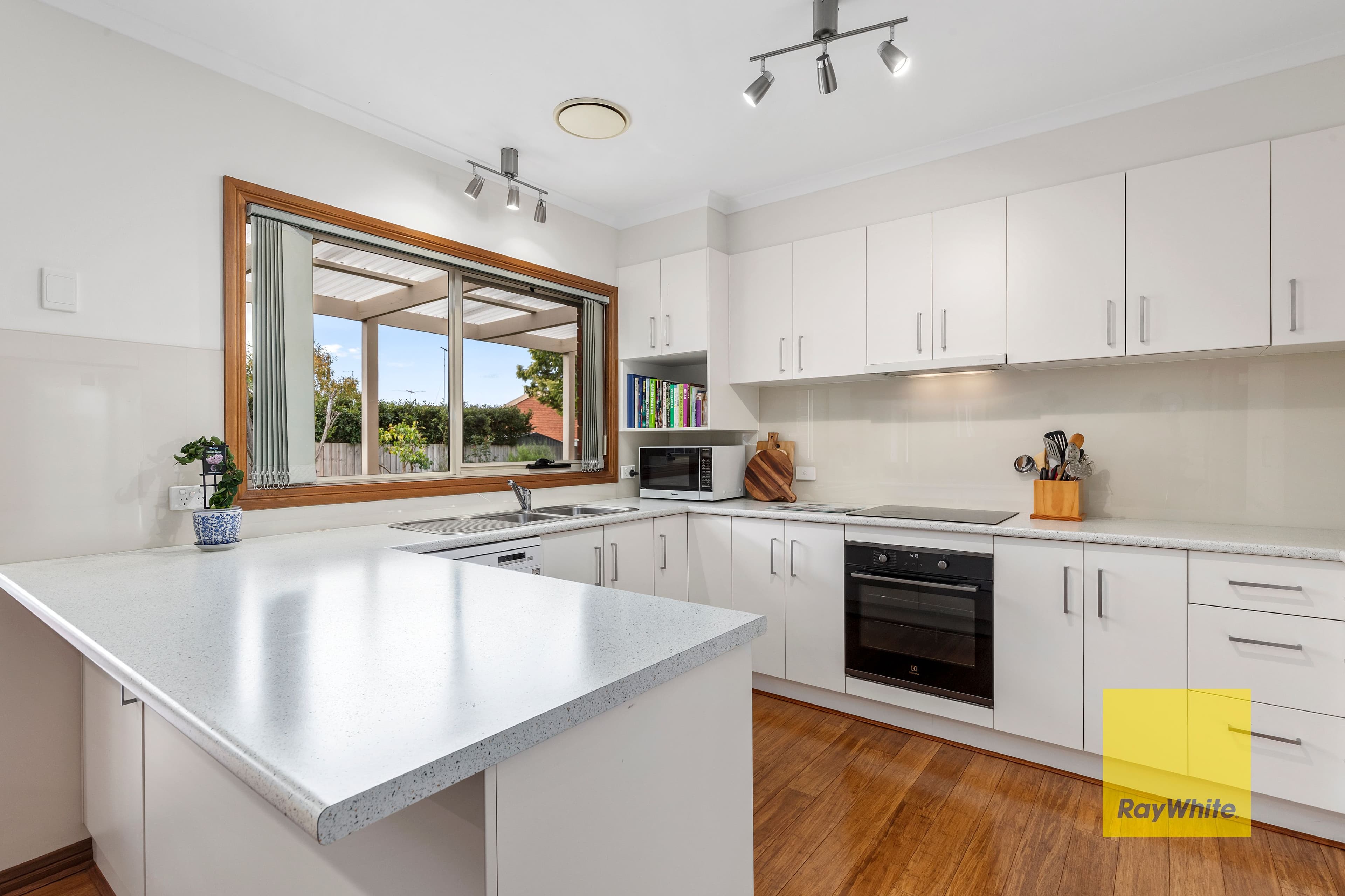 10 Webster Court, Highton VIC 3216, Highton - Thumbnail 5