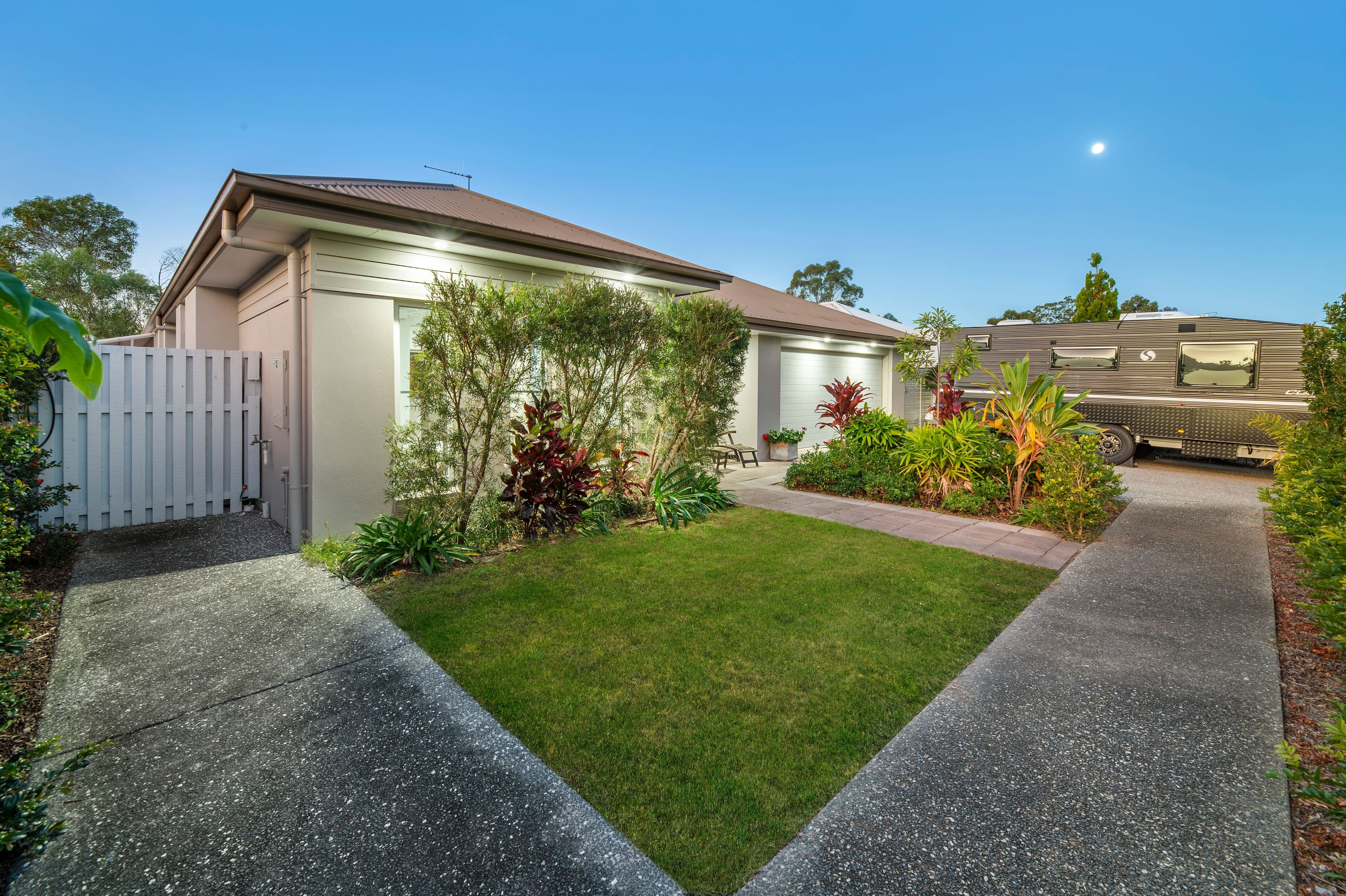 14 Hans Street, Upper Coomera QLD 4209, Upper Coomera - Thumbnail 4
