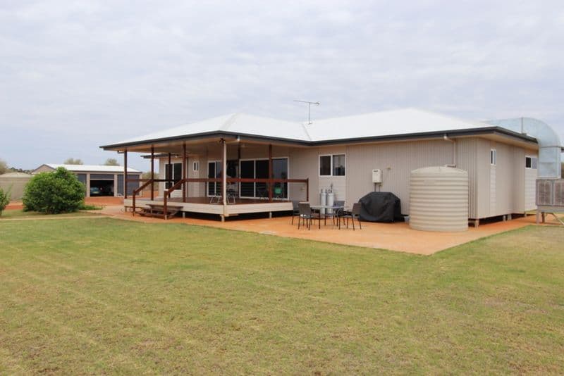 28 Albert Park Road, Charleville QLD 4470, Charleville - Image 1