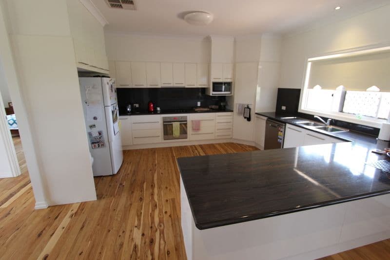28 Albert Park Road, Charleville QLD 4470, Charleville - Thumbnail 3