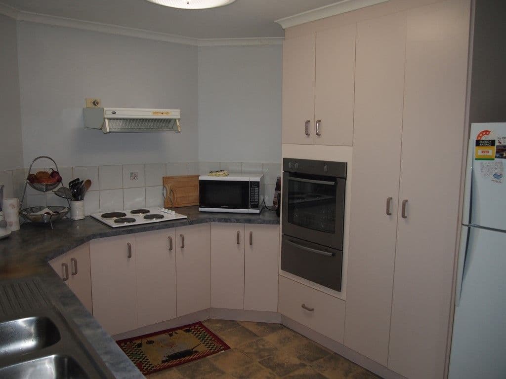 19 Wattle Street, POINT VERNON QLD 4655, Point Vernon - Thumbnail 5