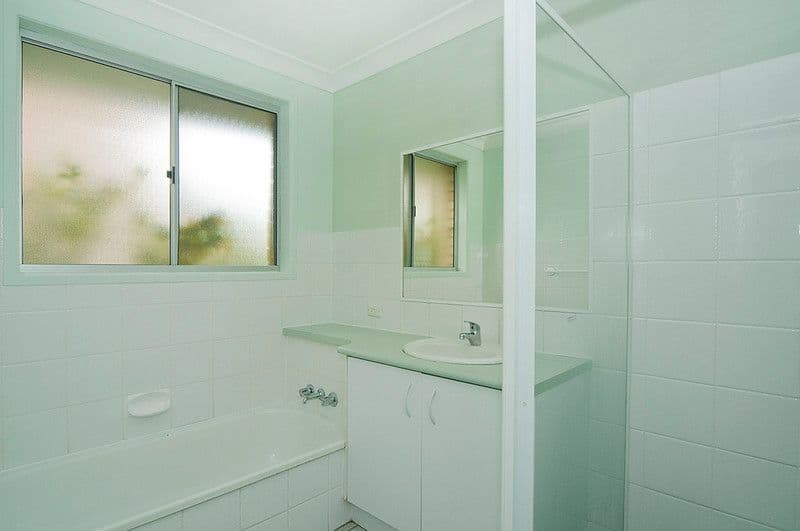 23 Rowell Street, Battery Hill QLD 4551, Battery Hill - Thumbnail 4