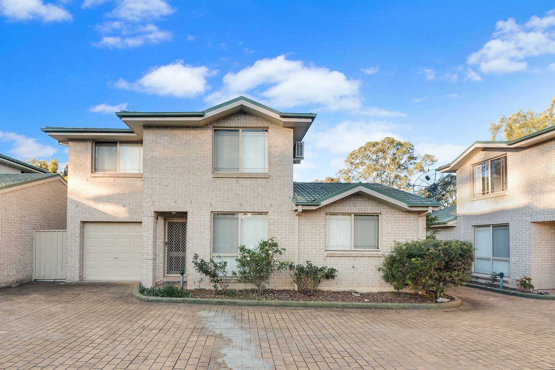 19 Alexander Crescent, Macquarie Fields - Image 1
