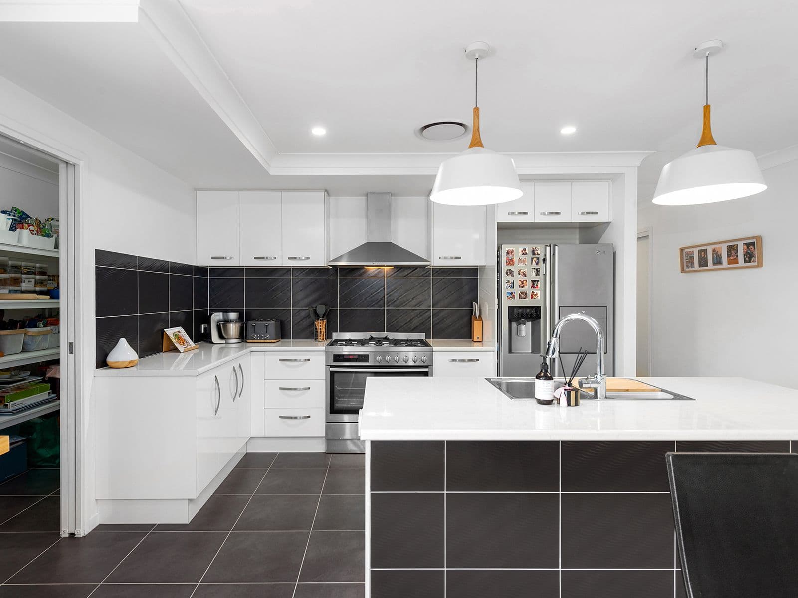 14 Pamphlett Street, Oxley QLD 4075, Oxley - Thumbnail 2