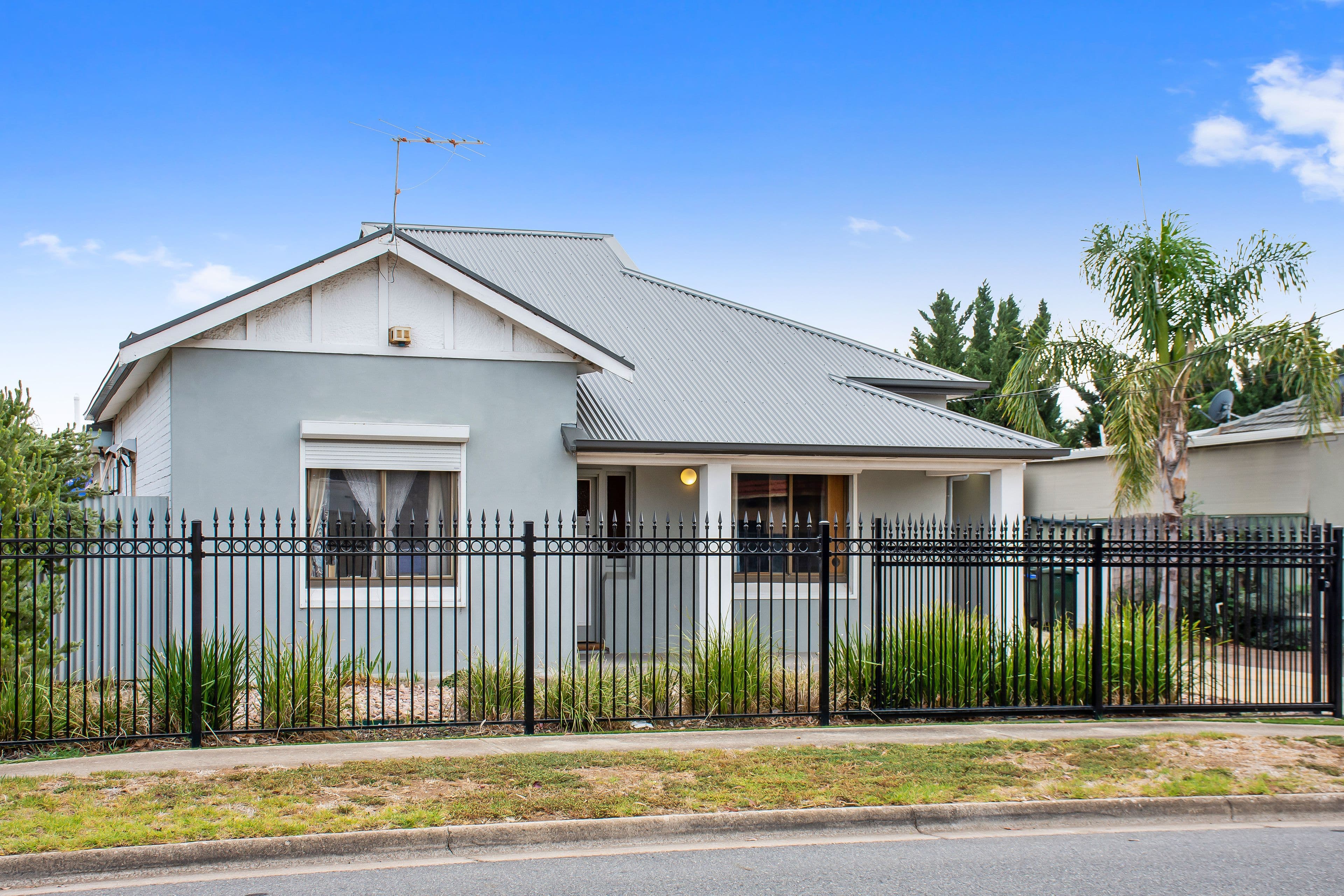 13 Mitchell Street West, Seaton SA 5023, Seaton - Image 1