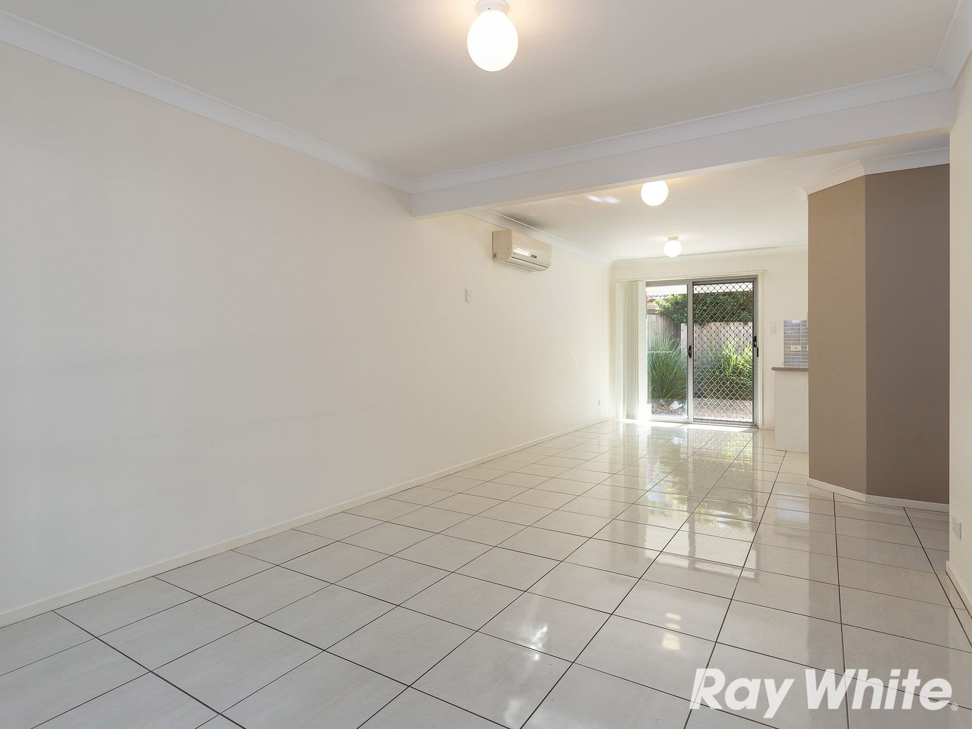 99 Peverell Street, Hillcrest QLD 4118, Hillcrest - Thumbnail 2