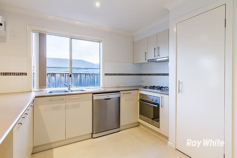 2 Islington Avenue, Cranbourne North VIC 3977, Cranbourne North - Thumbnail 6