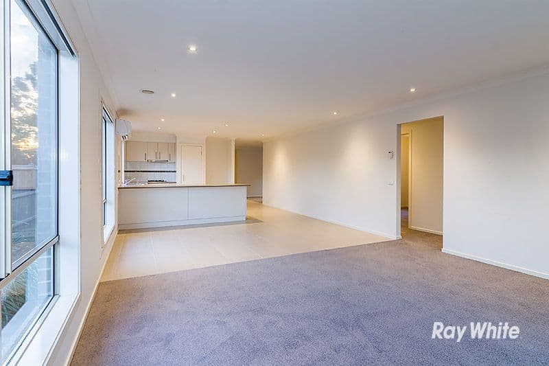2 Islington Avenue, Cranbourne North VIC 3977, Cranbourne North - Thumbnail 8