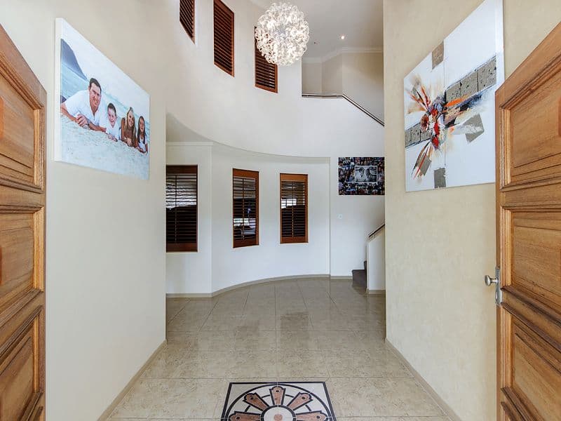 32 Calmwater Crescent, Helensvale QLD 4212, Helensvale - Thumbnail 8