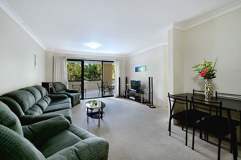392 Marine Parade, LABRADOR QLD 4215, Labrador - Thumbnail 2