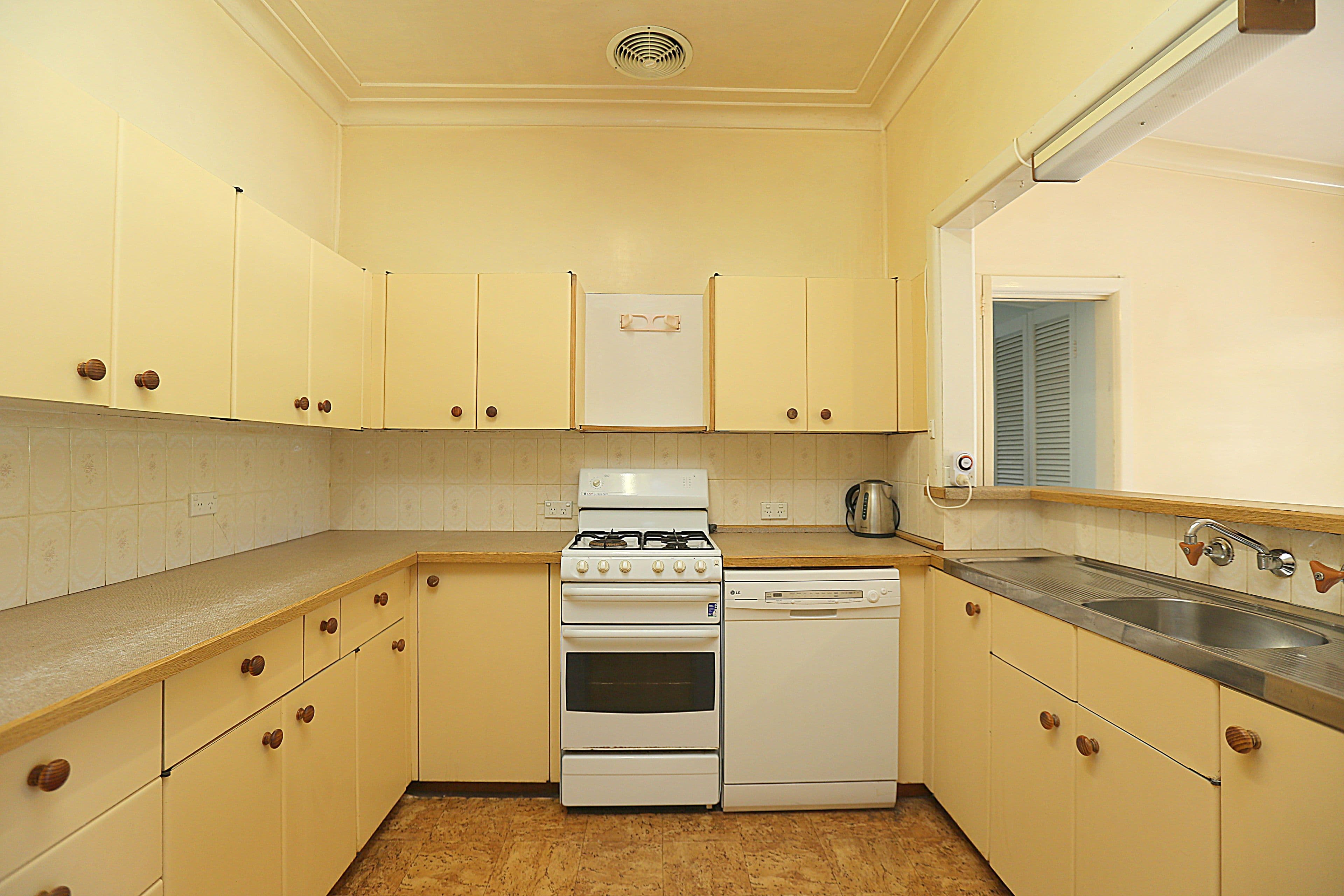14 Ferndale Road, Revesby NSW 2212, Revesby - Thumbnail 5