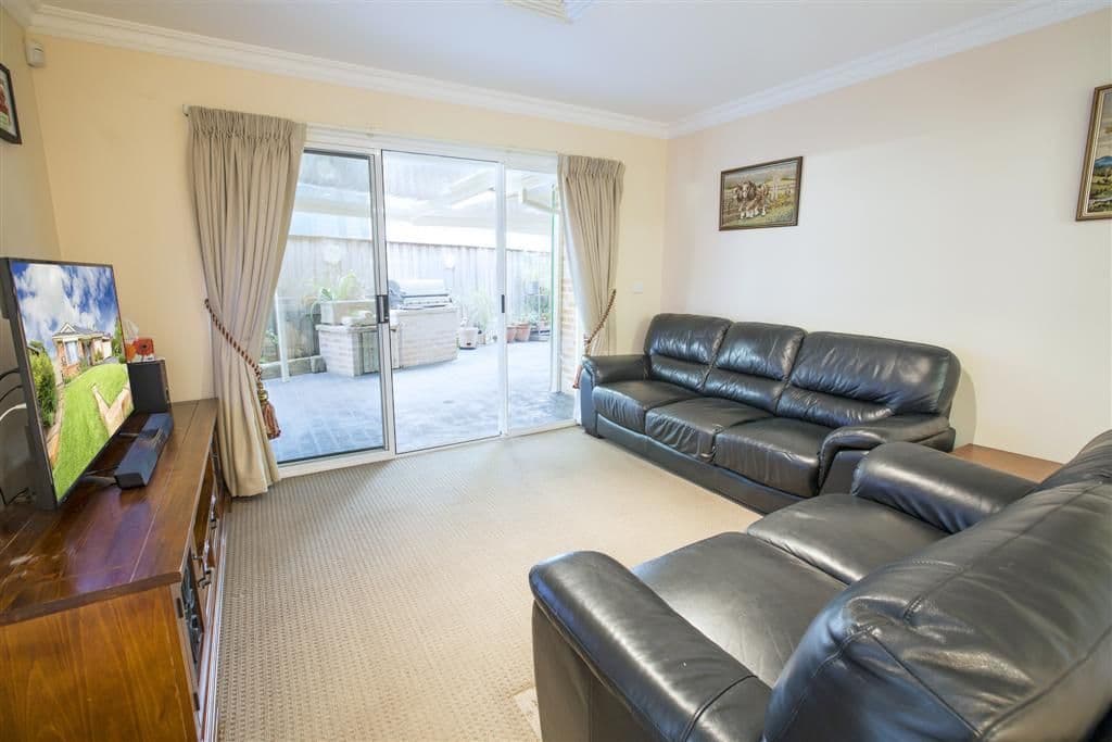 26 Fairywren Close, Glenmore Park - Thumbnail 2