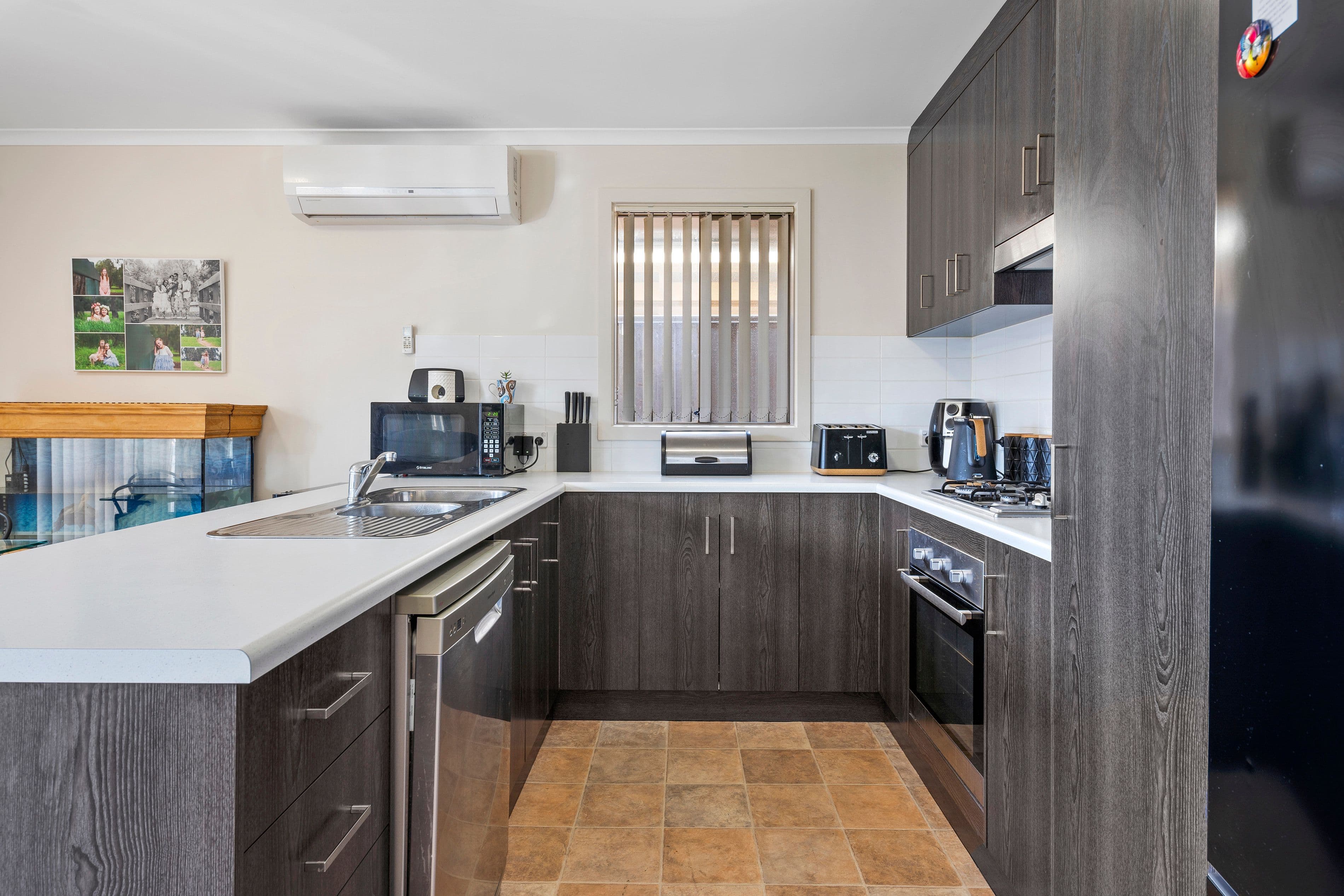 12 Wood Street, Parafield Gardens SA 5107, Parafield Gardens - Thumbnail 3