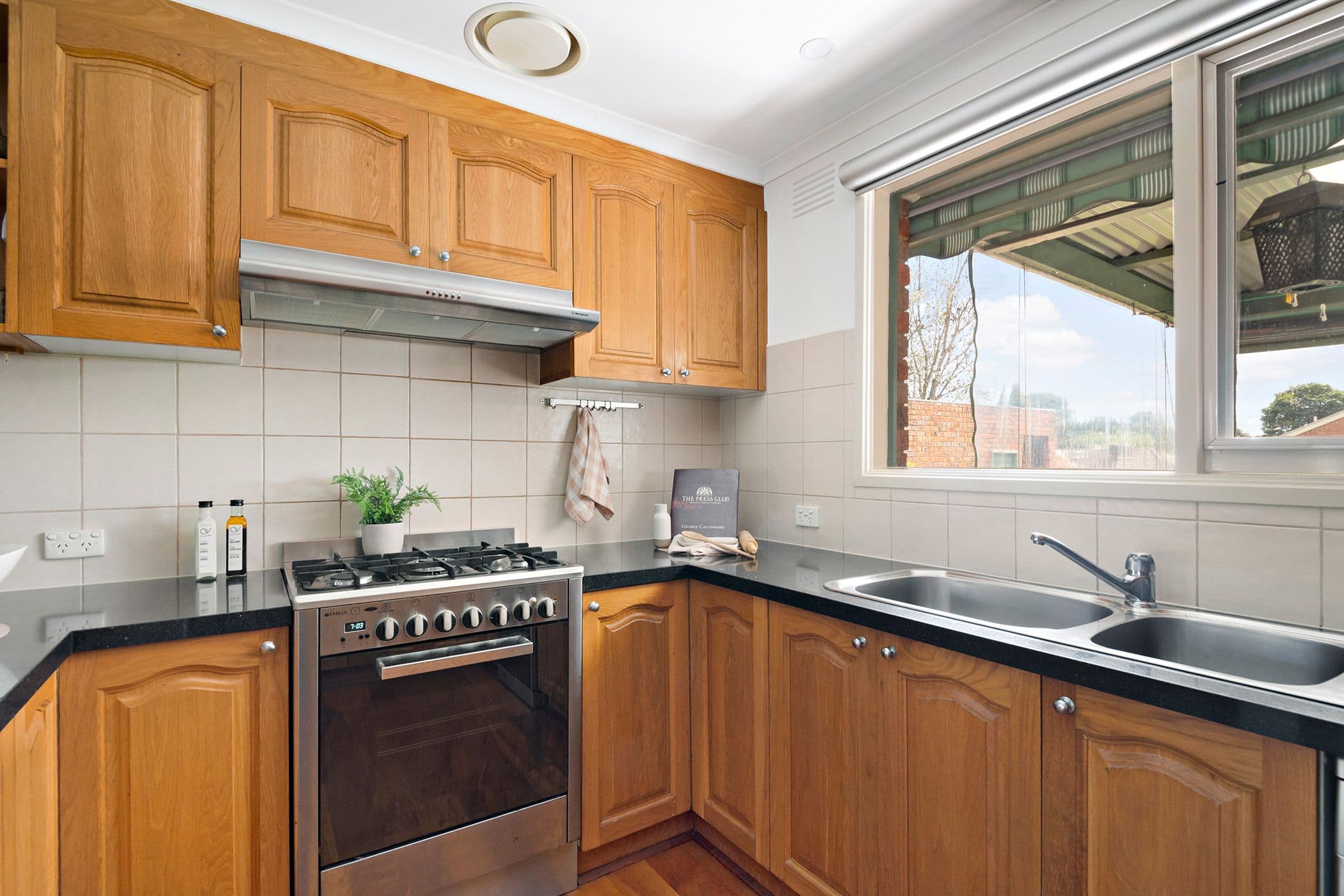 77 Screen Street, Frankston VIC 3199, Frankston - Thumbnail 4