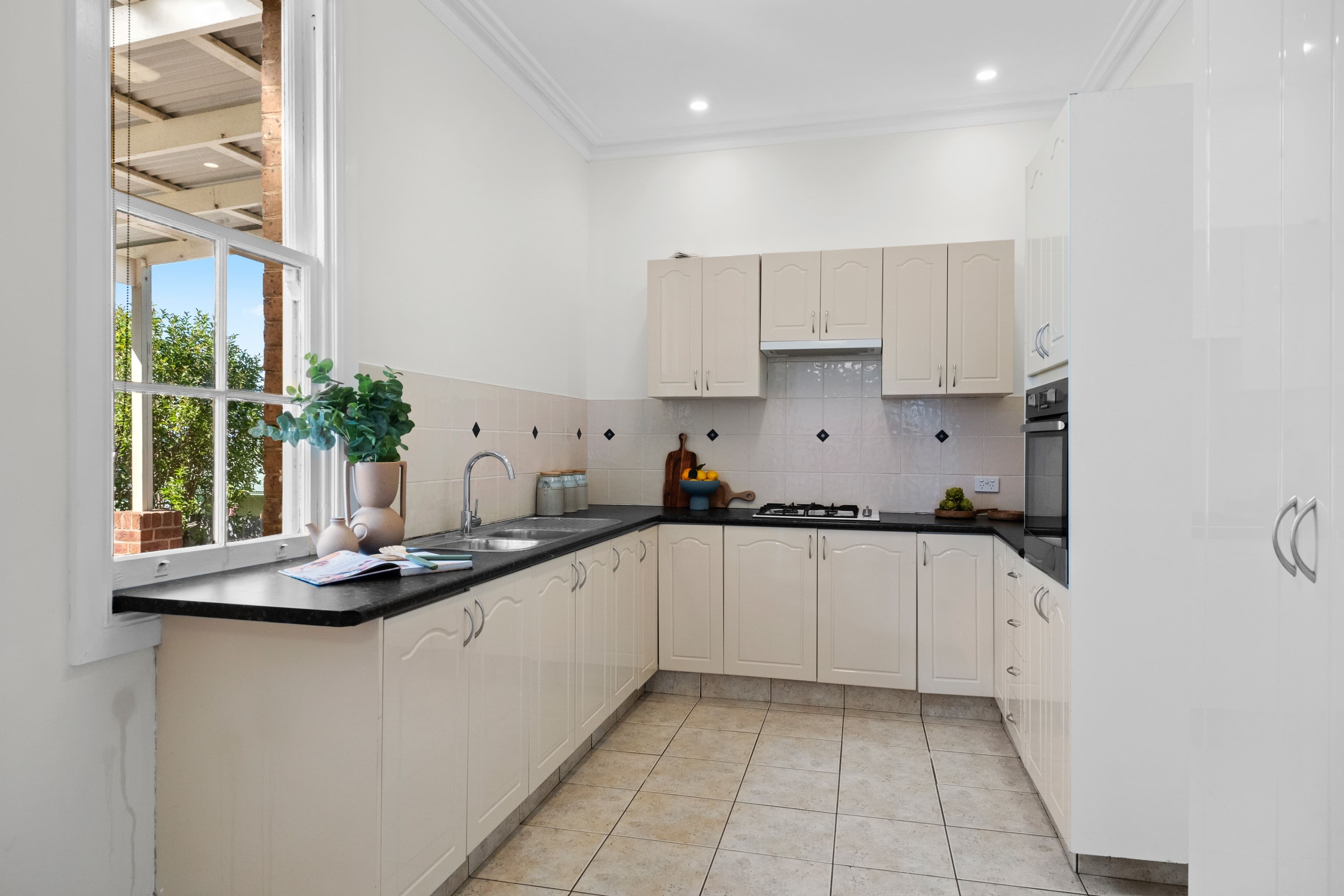 13 Victoria Parade, Goulburn NSW 2580, Goulburn - Thumbnail 8