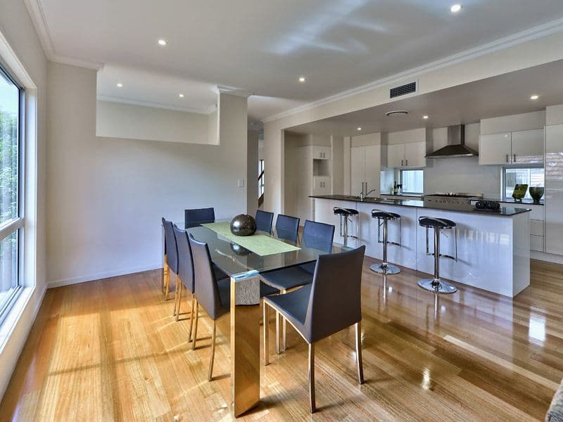 277 Long Street East, GRACEVILLE QLD 4075, Graceville - Thumbnail 4