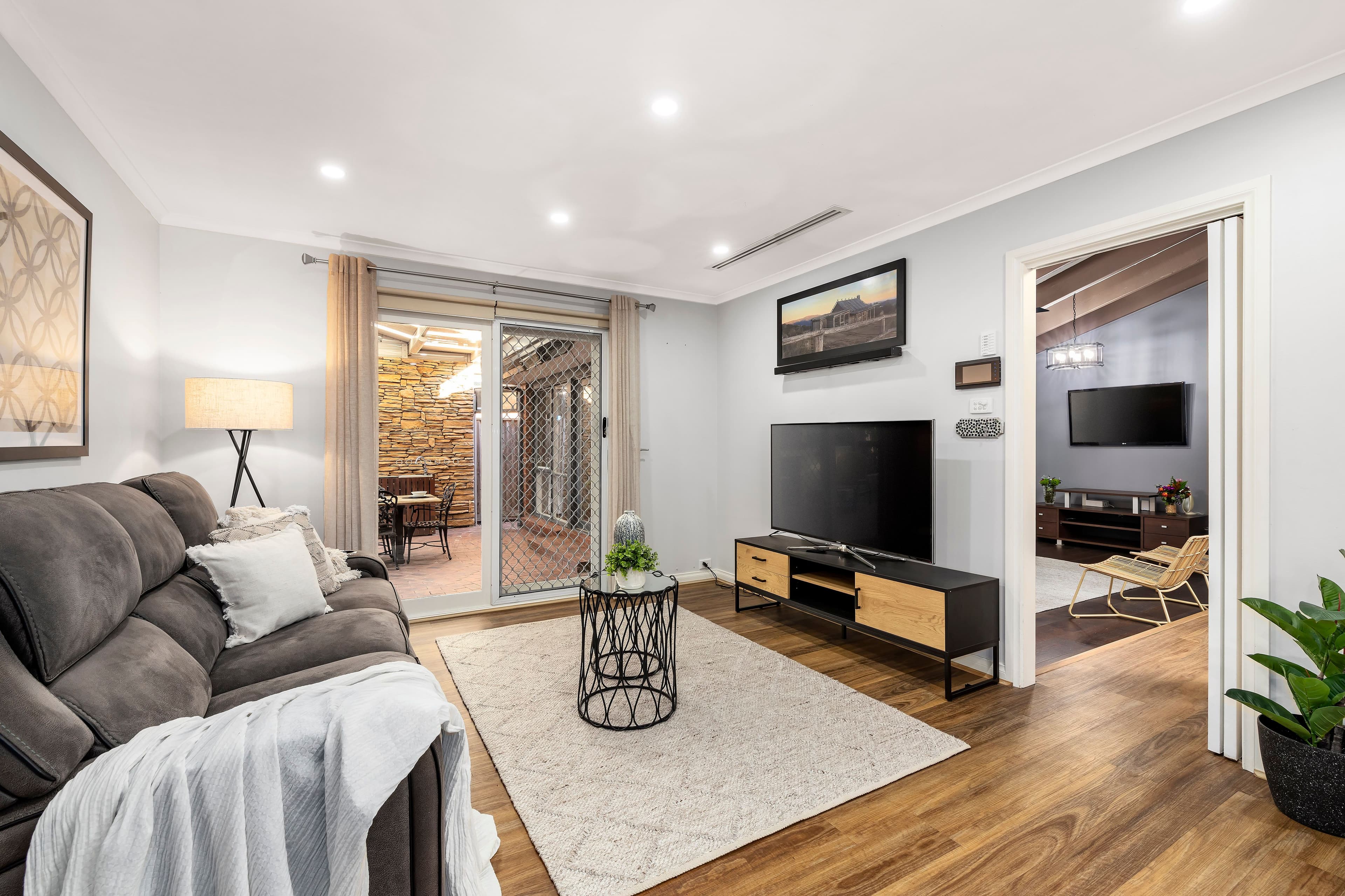 20 Lady Penrhyn Avenue, Mill Park VIC 3082, Mill Park - Thumbnail 4