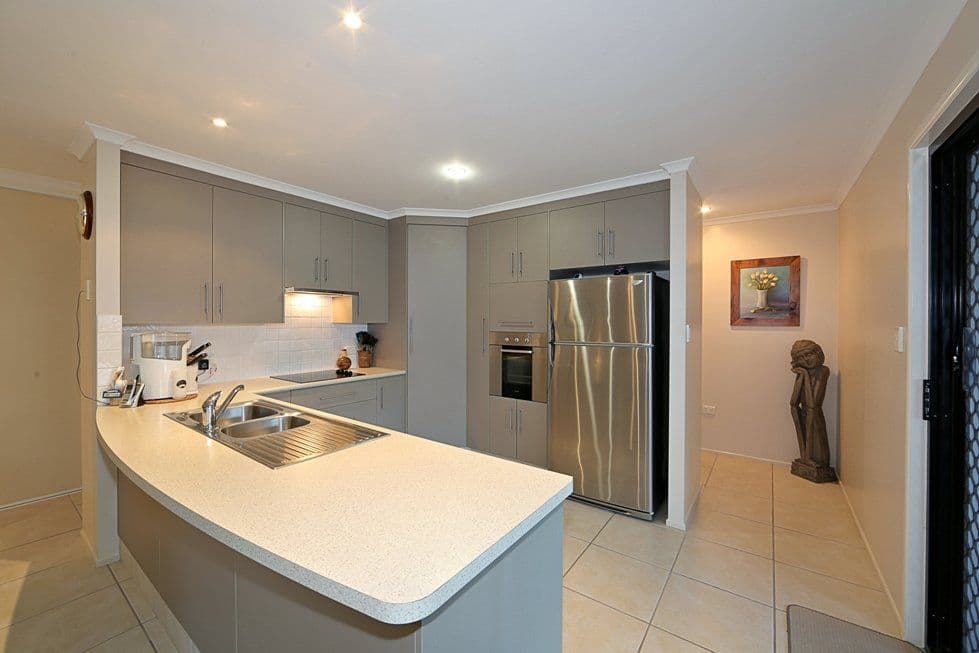 9 Sunseeker Avenue, BARGARA QLD 4670, Bargara - Thumbnail 7