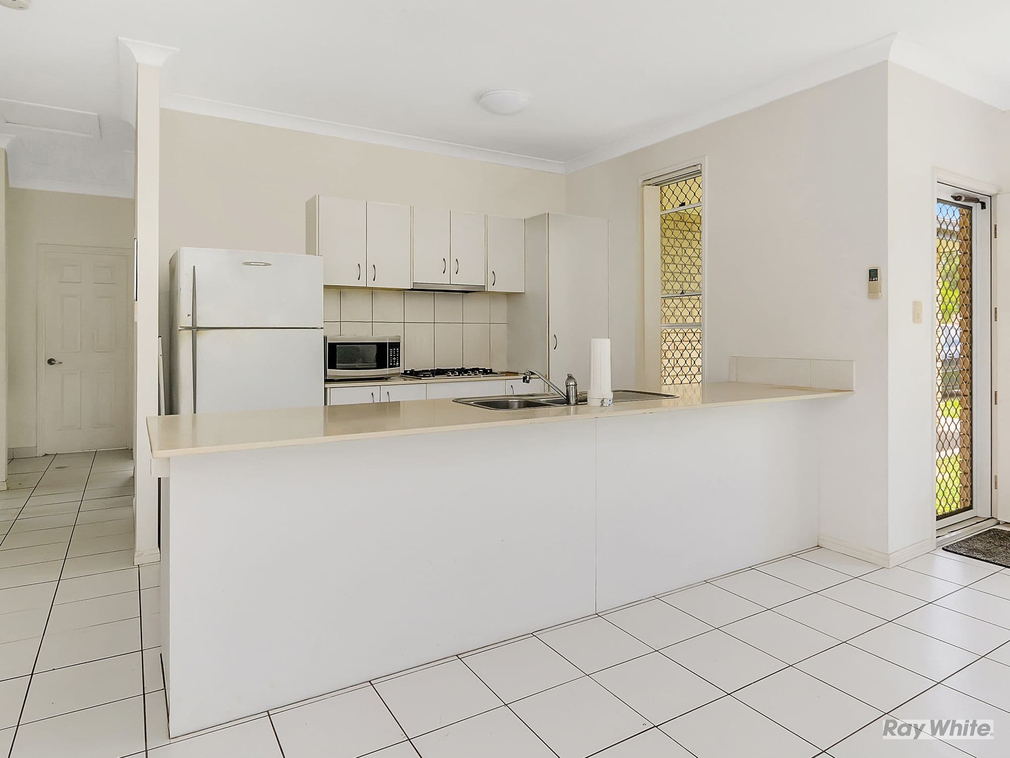 2 Wright Avenue, Redbank Plains QLD 4301, Redbank Plains - Thumbnail 3