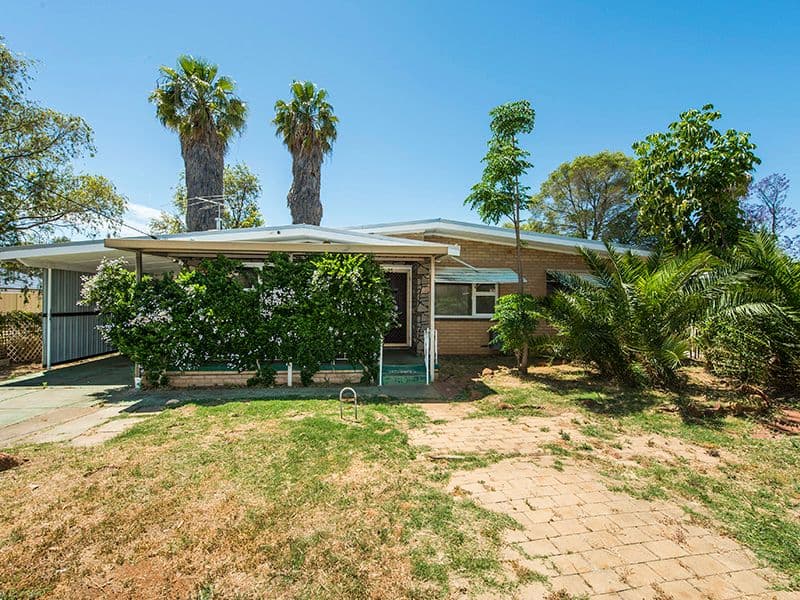 13 Stewartby Crescent, Viveash WA 6056, Viveash - Image 1