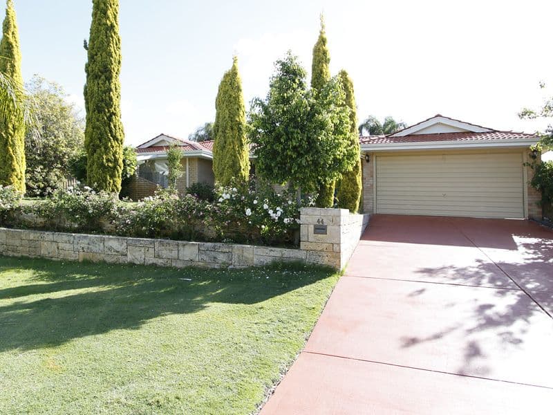 44 Parkview Drive, BALLAJURA WA 6066, Ballajura - Image 1