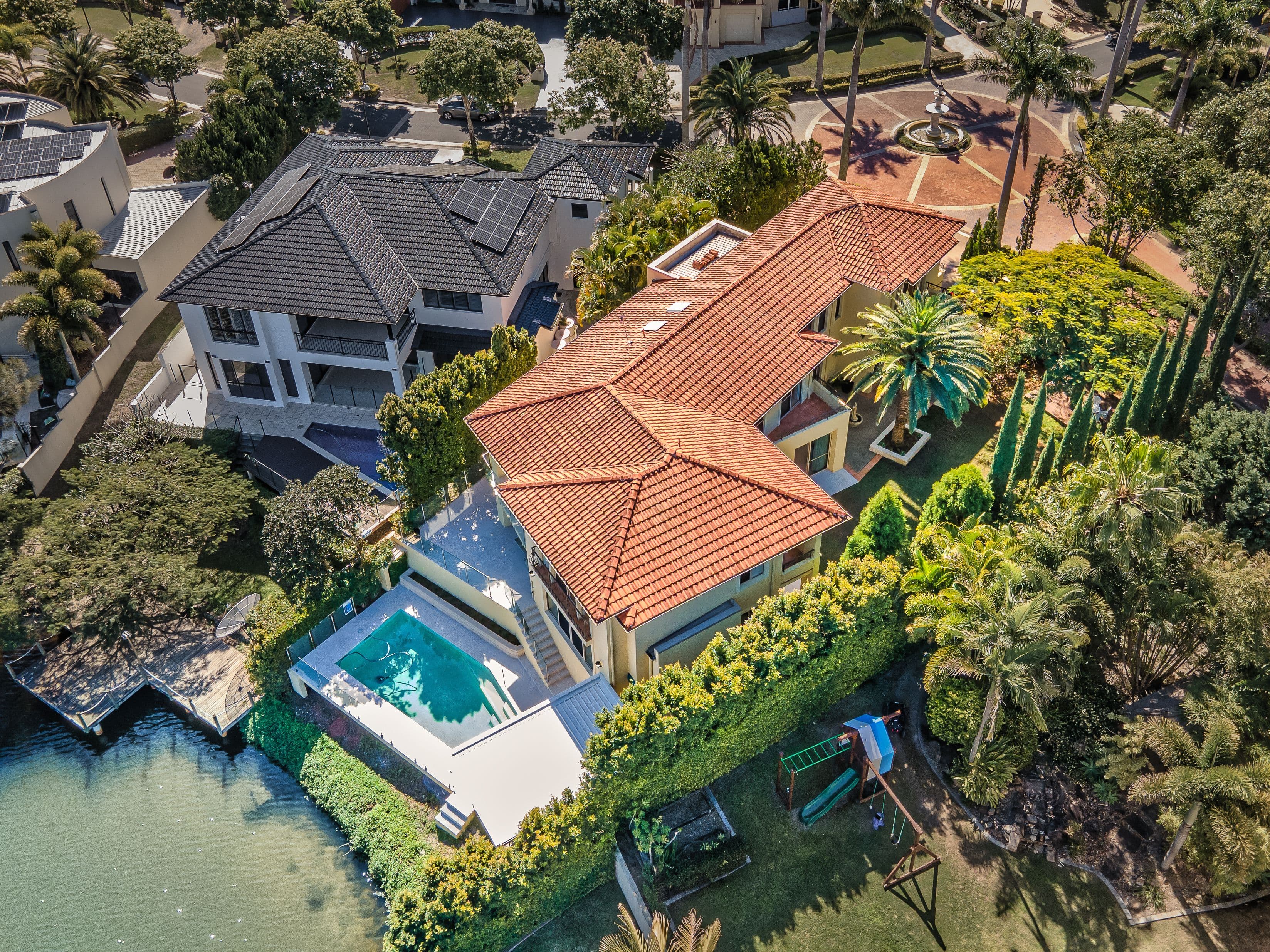 3 Istana View, Clear Island Waters QLD 4226, Clear Island Waters - Thumbnail 3
