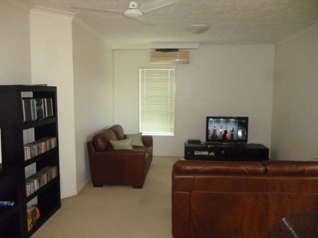 3 Ewart Street, BURLEIGH HEADS QLD 4220, Burleigh Heads - Thumbnail 5