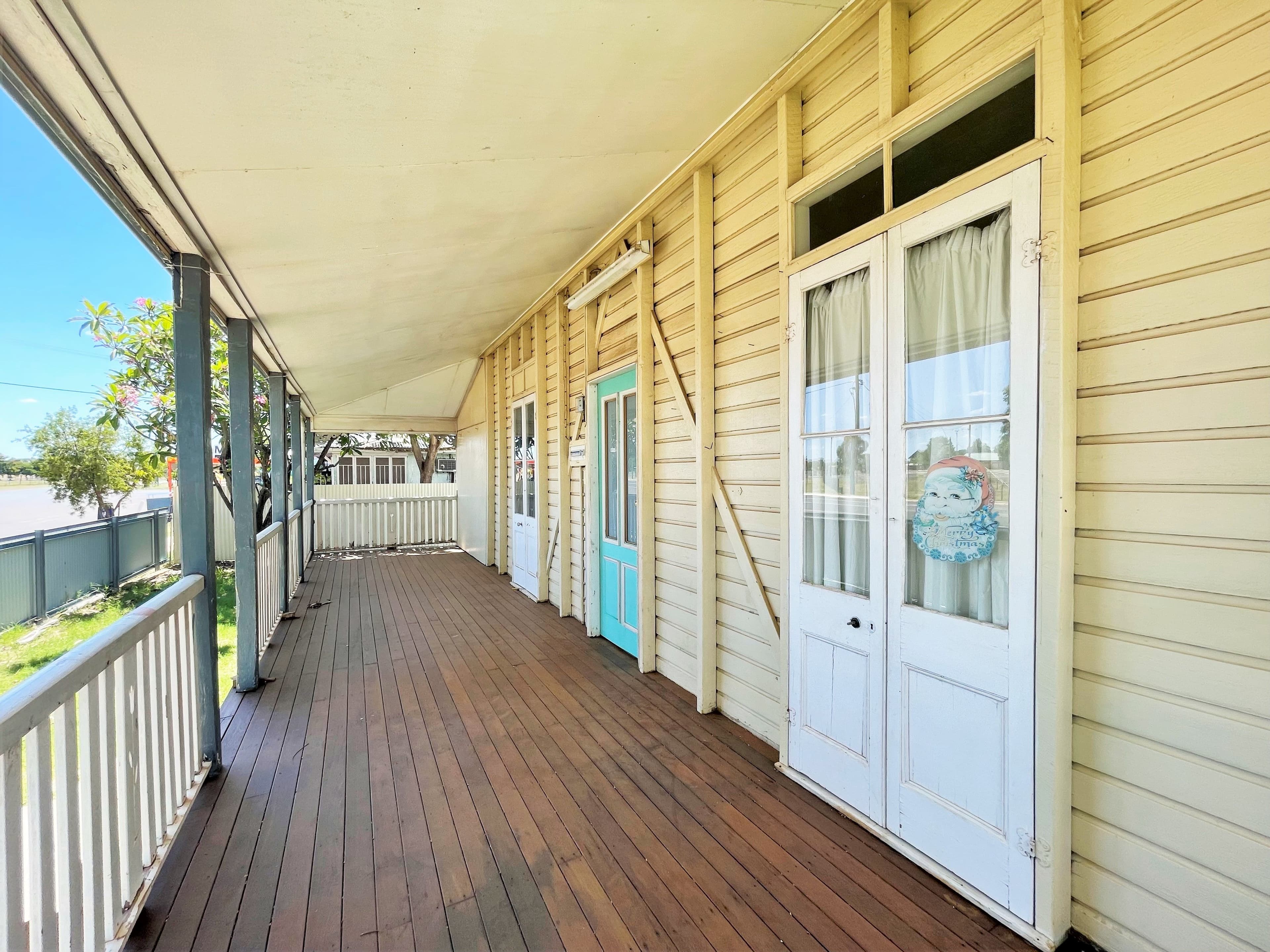 43 Oak Street, Barcaldine QLD 4725, Barcaldine - Thumbnail 3