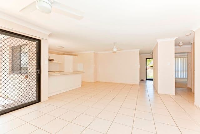 18 Monivae Crct, EAGLEBY QLD 4207, Eagleby - Thumbnail 4