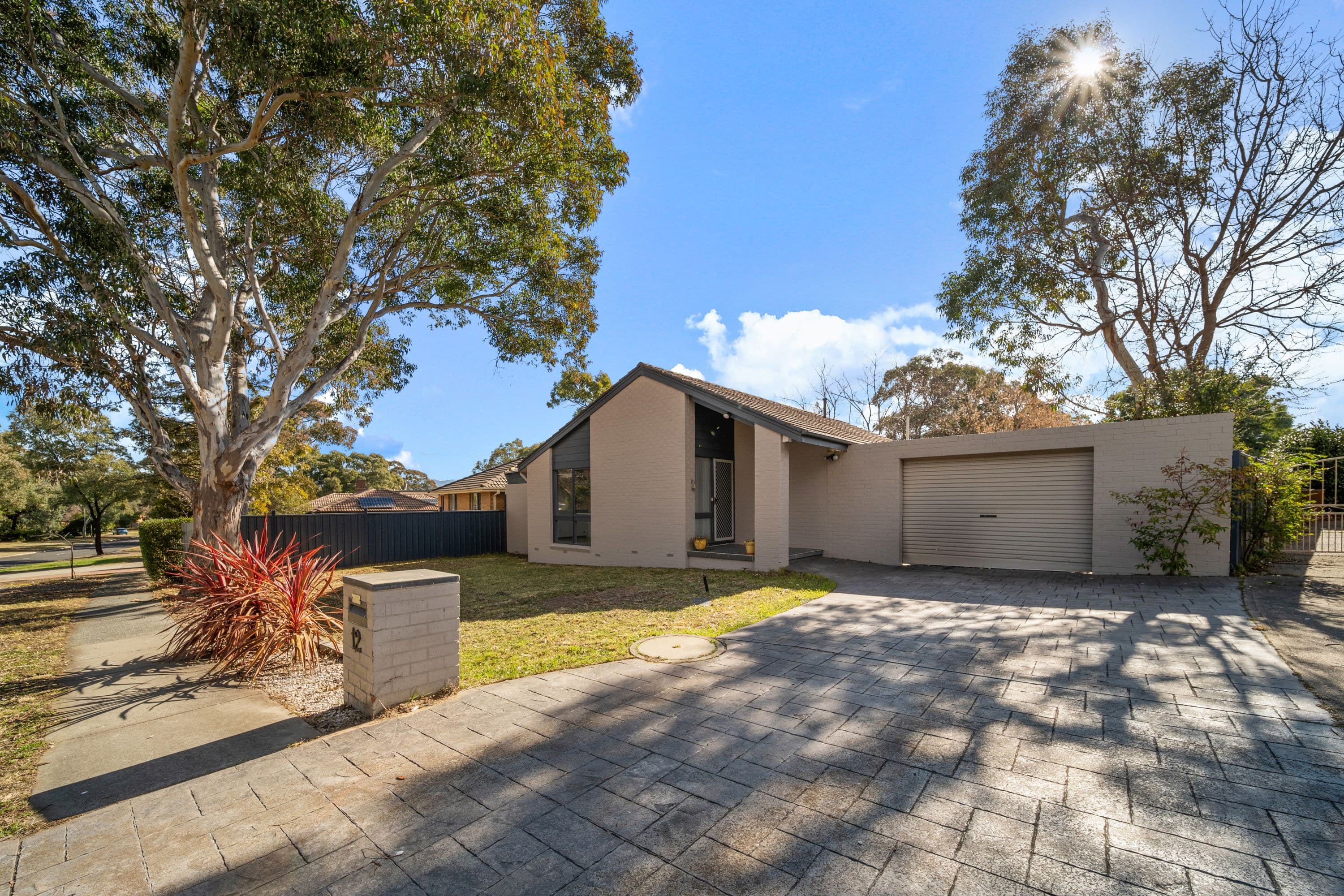 12 Wheeler Crescent, Wanniassa ACT 2903, Wanniassa - Thumbnail 2