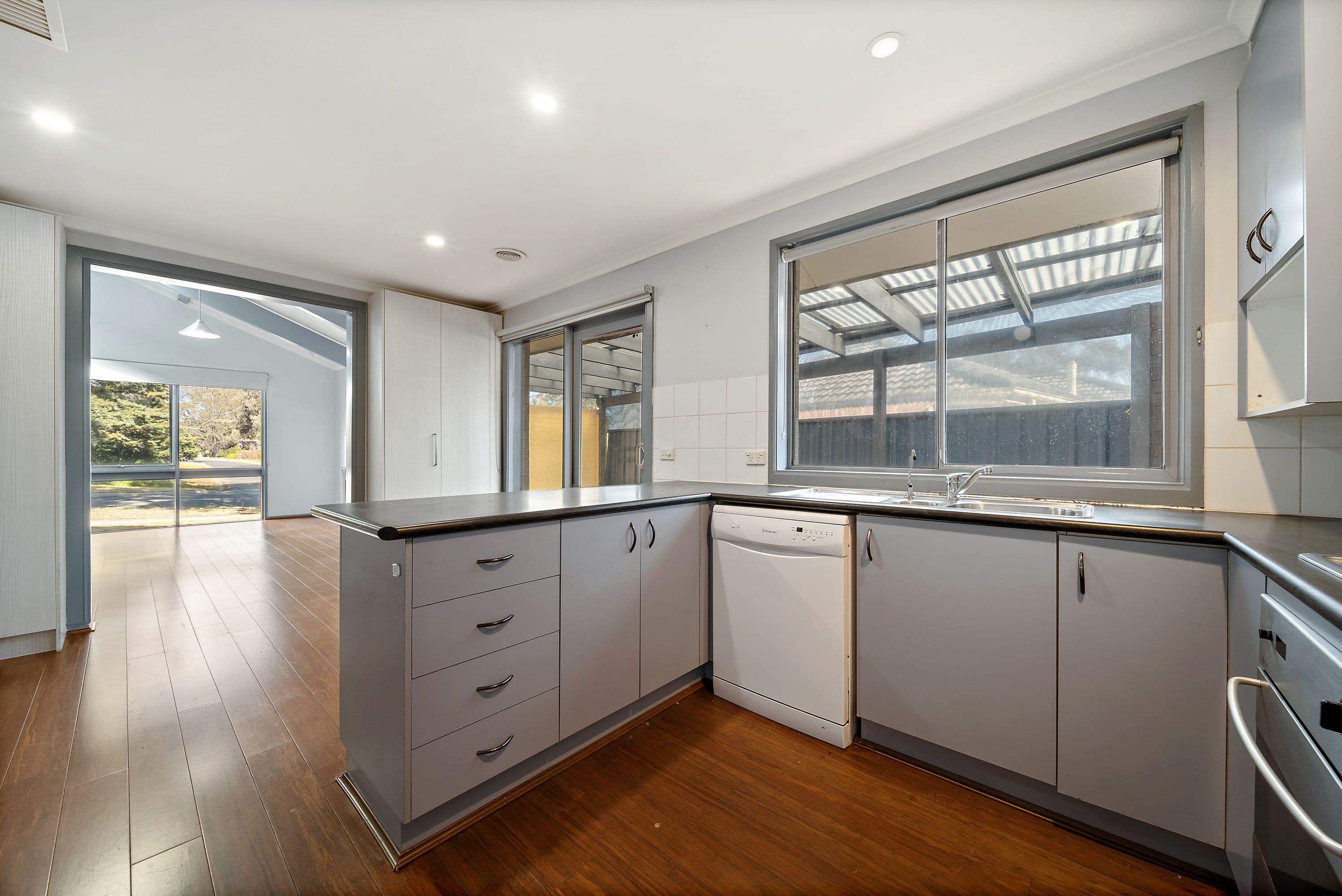 12 Wheeler Crescent, Wanniassa ACT 2903, Wanniassa - Thumbnail 6